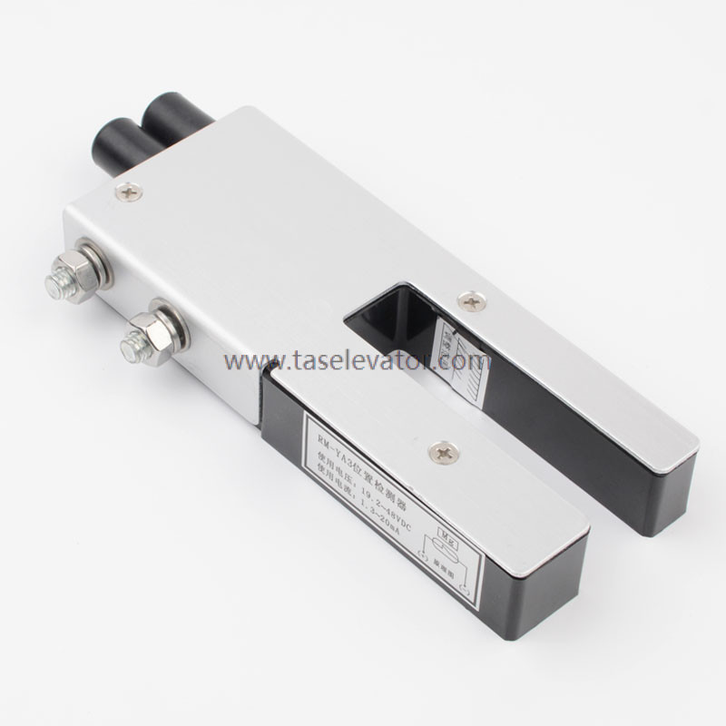 HITACHI Photoelectric Sensor RM-YA3