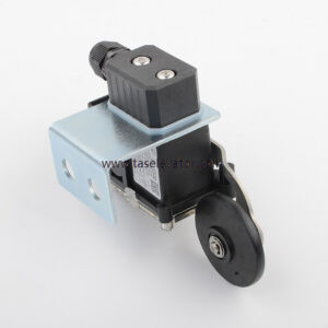 TOSHIBA Limited Switch S3-1370 1371