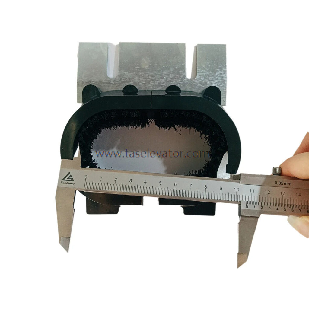 Escalator Handrail Inlet with Brush with Bracket Lift Spare Parts