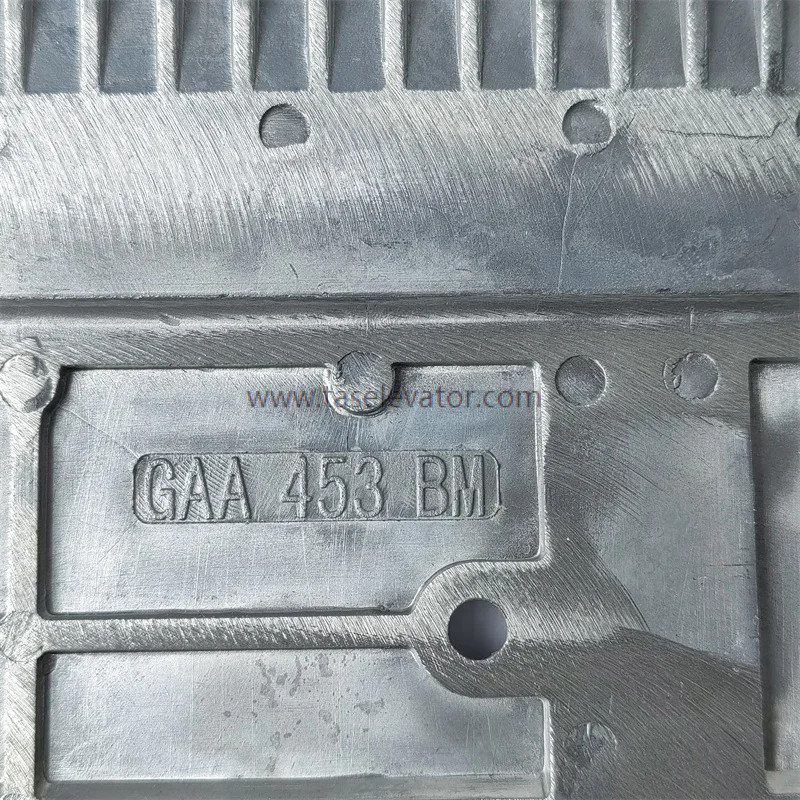 Escalator Aluminum Comb GAA453BM6 XAA453BM6 XAA453CD6 L198mm W139.2mm - Image 2