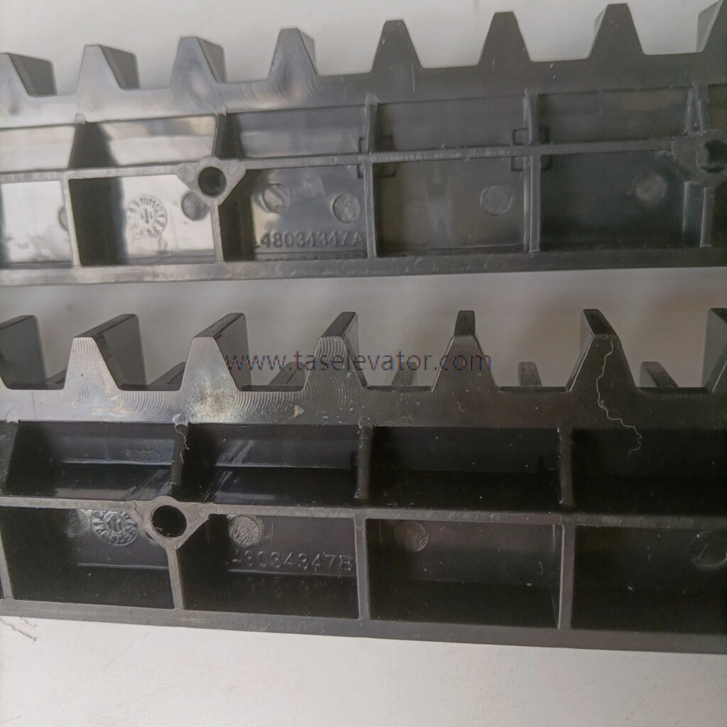 Escalator black side XAA26340H3