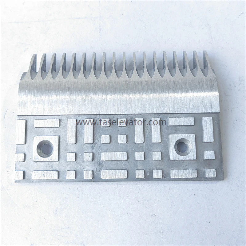 Escalator Aluminium Comb 18 Teeth 152_107mm - Image 4