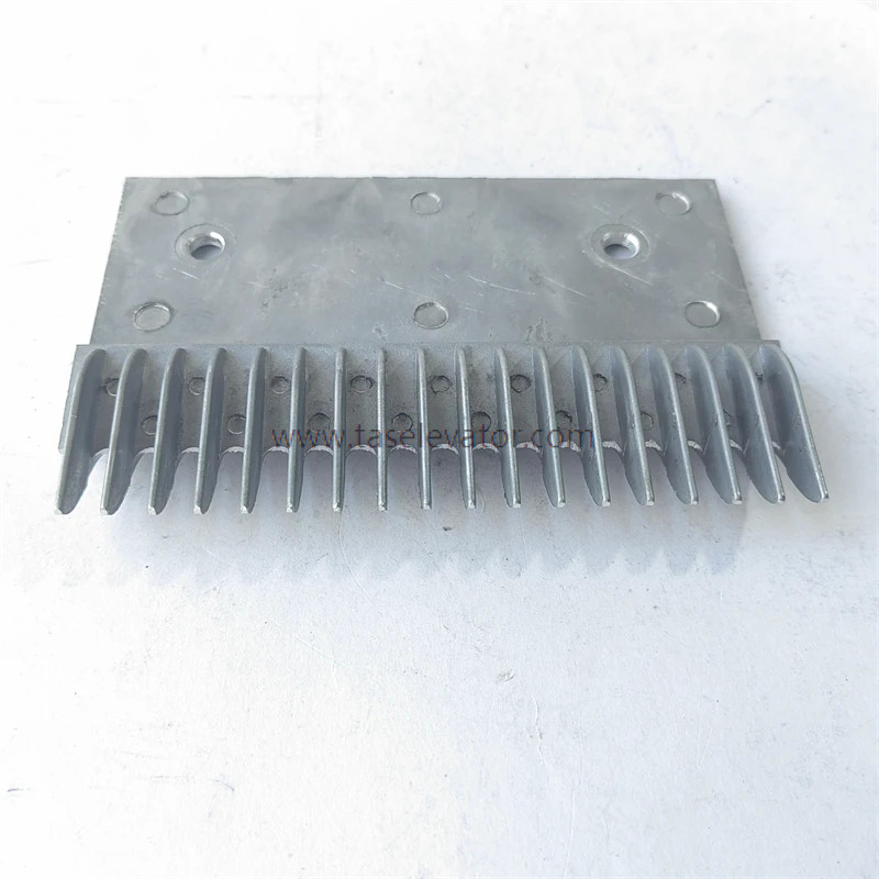 Escalator Aluminium Comb 18 Teeth 152_107mm - Image 3